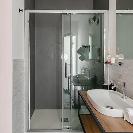 Apartament Chromaticpigneto Apartment, 4 Persone, Wi-fi, Metro C E Tram Per Il Centro